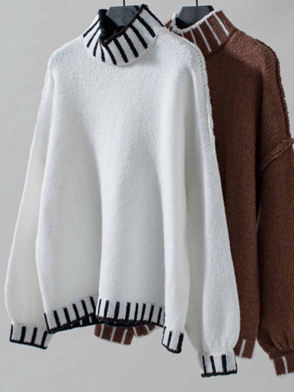 Cozy Mock Neck Sweater with Contrast Stripe - White